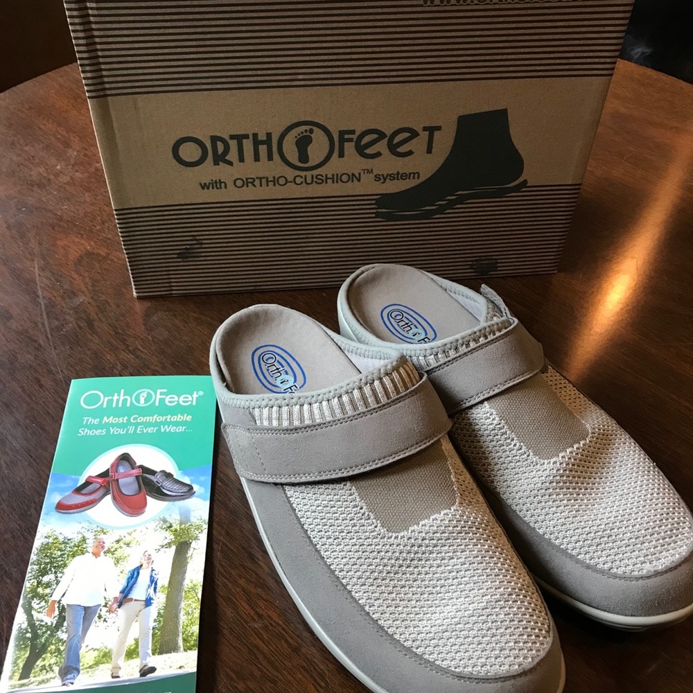 OrthoFeet Stretchable Louise Slipper Clogs in Box